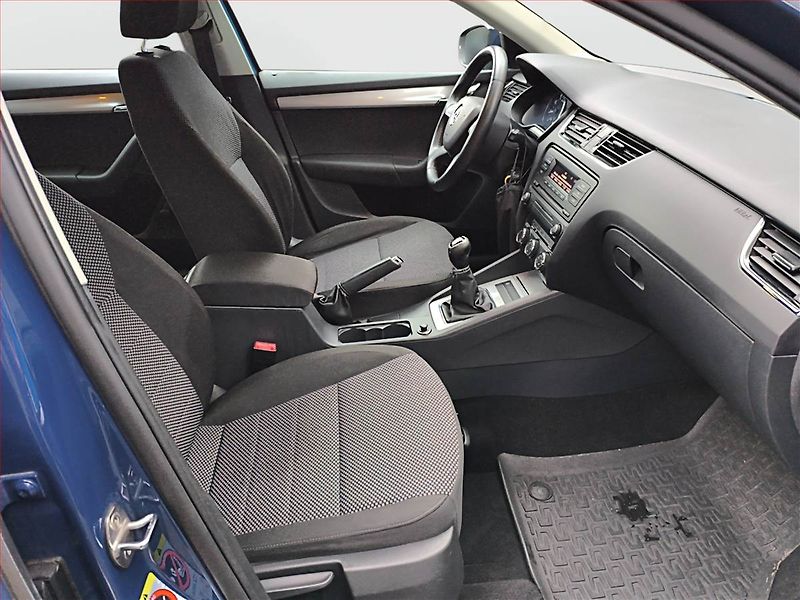 Škoda Octavia (2014) 1.4 TSI, Serv.kniha, Tempomat - fotka 9 z 15