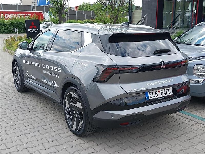 Mitsubishi Eclipse Cross (2026) 0,0 160kW / 87kWh  BEV INSTYLE - fotka 3 z 9