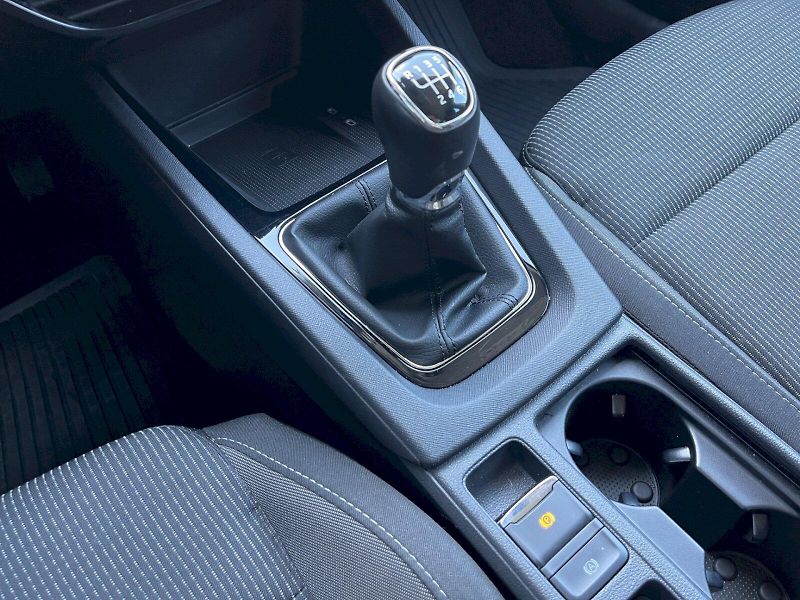 Škoda Octavia (2024) 2.0 TDI 85kW Ambition Plus com - fotka 12 z 34