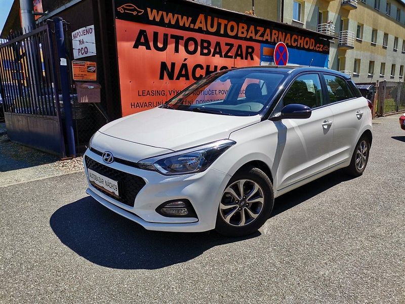 Hyundai i20 (2019) 1.2i 62kw AC Winter PDC - fotka 1 z 25