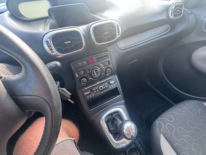 Citroën C3 Picasso (2011) 1,6 88 KW TAŽNÉ STK - fotka 28 z 43