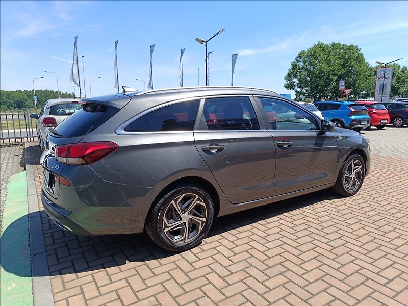 Hyundai i30 1,0 T-GDi , DCT,Automat Smart - fotka 6 z 21