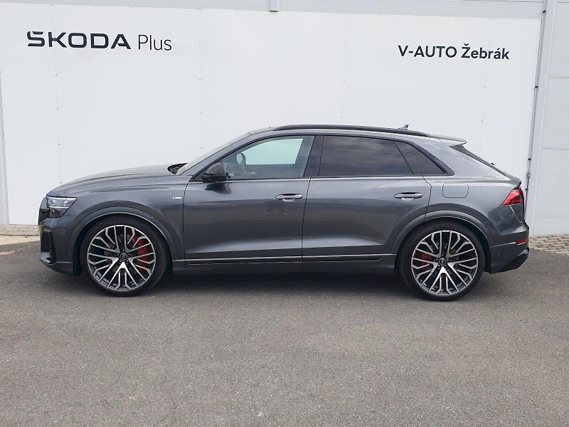 Audi Q8 (2026) SUV 60 TFSI e quattro 360kW - fotka 3 z 31