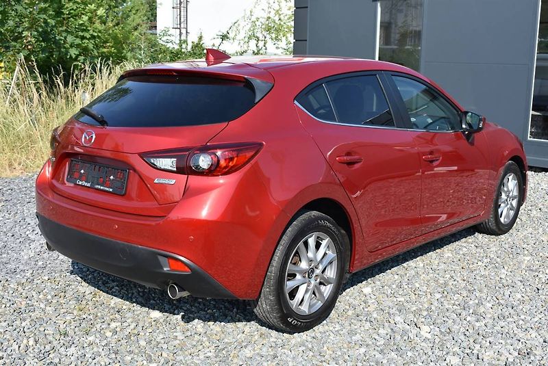 Mazda 3 2,0 16V SOUL RED,1.M,SERVIS! - fotka 6 z 15