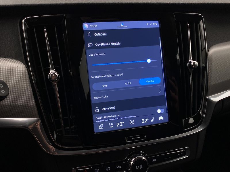 Volvo V90 T6 AWD PLUG-IN DARK PLUS AUT - fotka 49 z 59