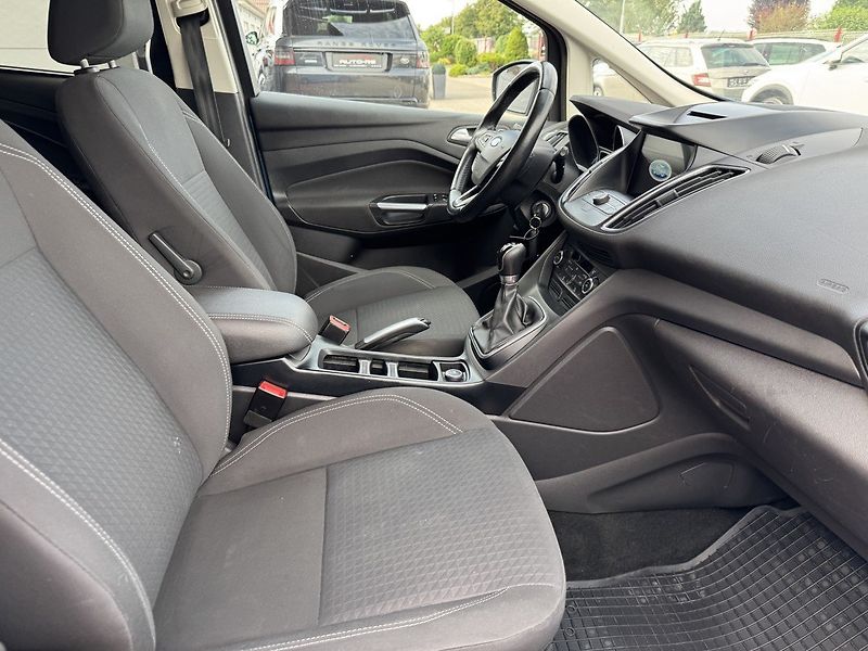 Ford Grand C-MAX (2018) 1.6Ti-VCT Digi Klima Tempomat - fotka 17 z 49