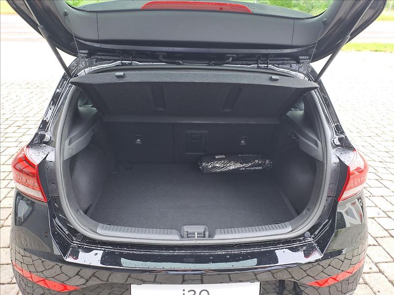 Hyundai i30 (2026) 26 HB 1,0 T-GDI MT STYLE - fotka 23 z 25