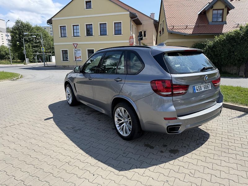 BMW X5 (2016) BMW X5, xDrive 30d, M-Paket  - fotka 5 z 17