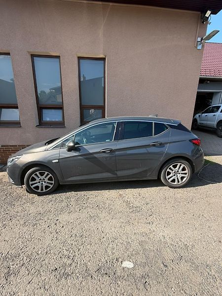 Opel Astra 1,6 CDTI  klima, závada motoru - fotka 5 z 28