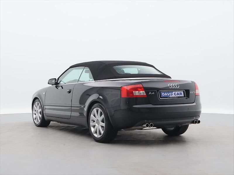 Audi A4 2,5 TDI  120kW MAN Cabriolet - fotka 5 z 31