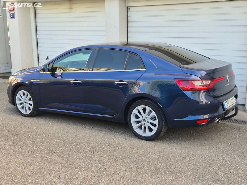 Renault Mégane (2017) 1.2i Automat 97Kw - fotka 5 z 29
