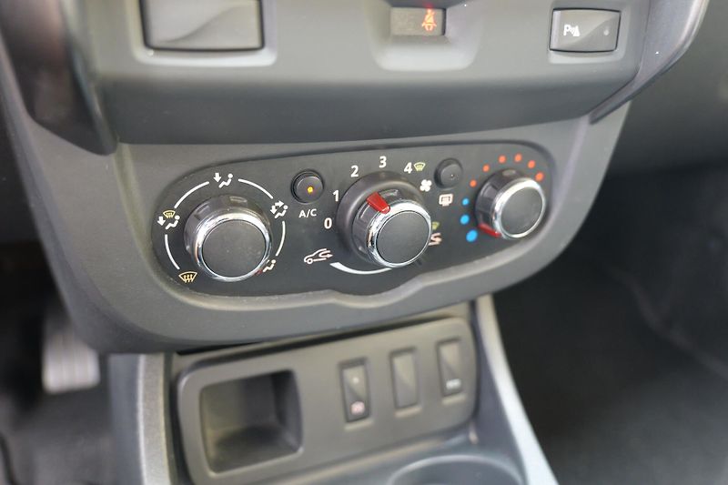 Dacia Duster 1.6 LPG Nová nádrž TOP STAV! - fotka 23 z 28