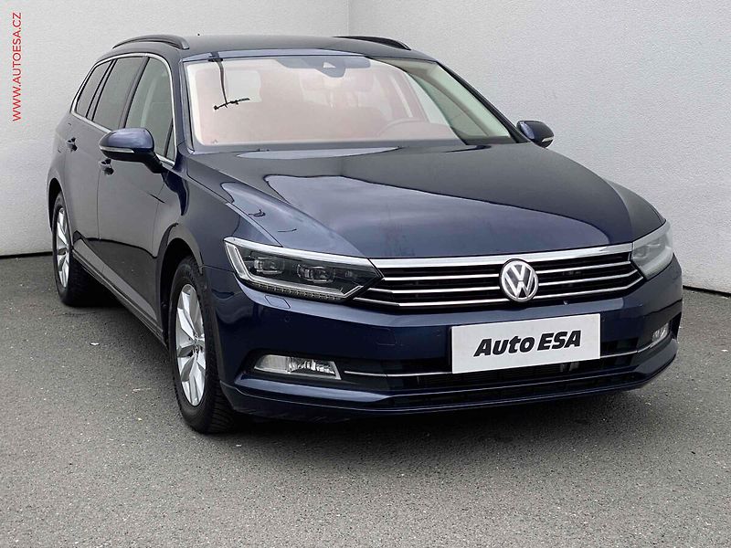 Volkswagen Passat (2015) 2.0 TDi, Comfortline, LED - fotografie inzerátu