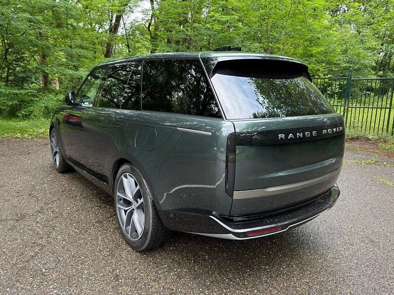 Land Rover Range Rover P460e HSE Masáž Pano R22 - fotka 2 z 8