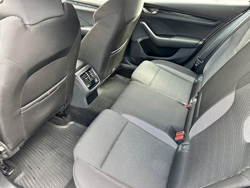 Škoda Octavia (2022) 2.0 TDI 85kW Ambition Combi - fotka 19 z 22