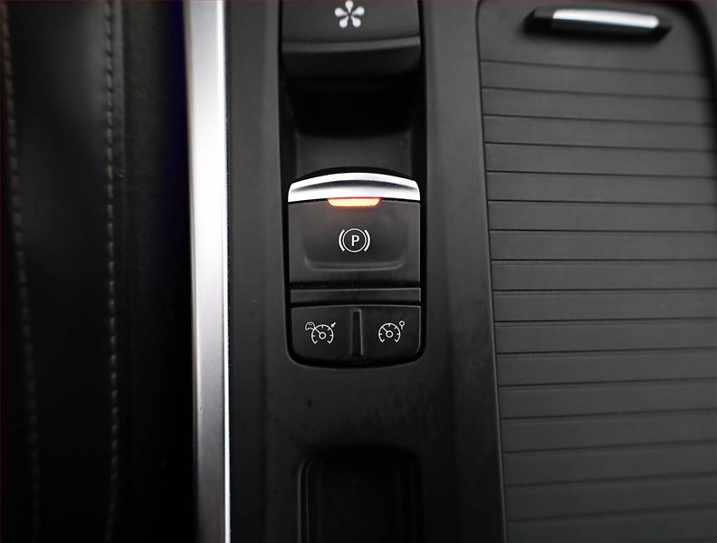 Renault Mégane (2017) 1.2 TCe, Automat, Serv.kniha - fotka 13 z 17
