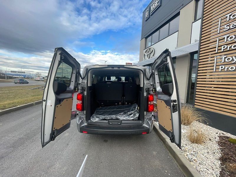 Toyota ProAce Verso 2.0D Automat L2 Business Comfo - fotka 9 z 31
