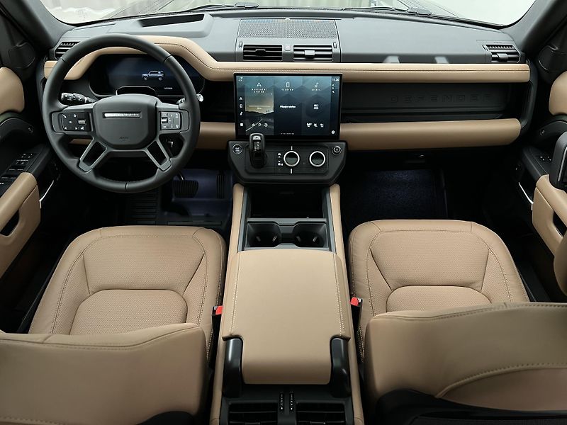 Land Rover Defender 110 D350 X-DYNAMIC HSE Aut.  - fotka 20 z 51