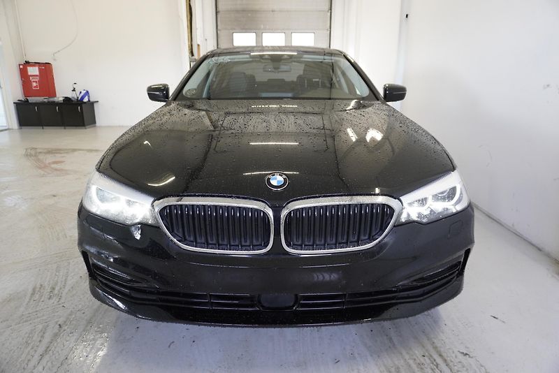 BMW Řada 5 530 D SPORTLINE AUTOMAT - fotka 22 z 28