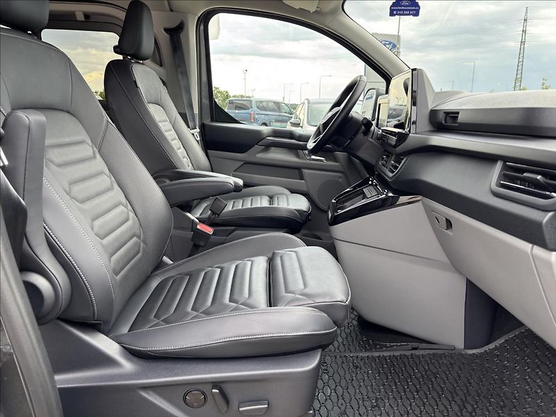 Ford Tourneo Custom 2,0 125kW Titanium X AWD L2 - fotka 24 z 48