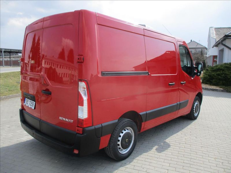 Renault Master 2,3 dCi 110k COOL DPH 12xCZaut - fotka 4 z 35