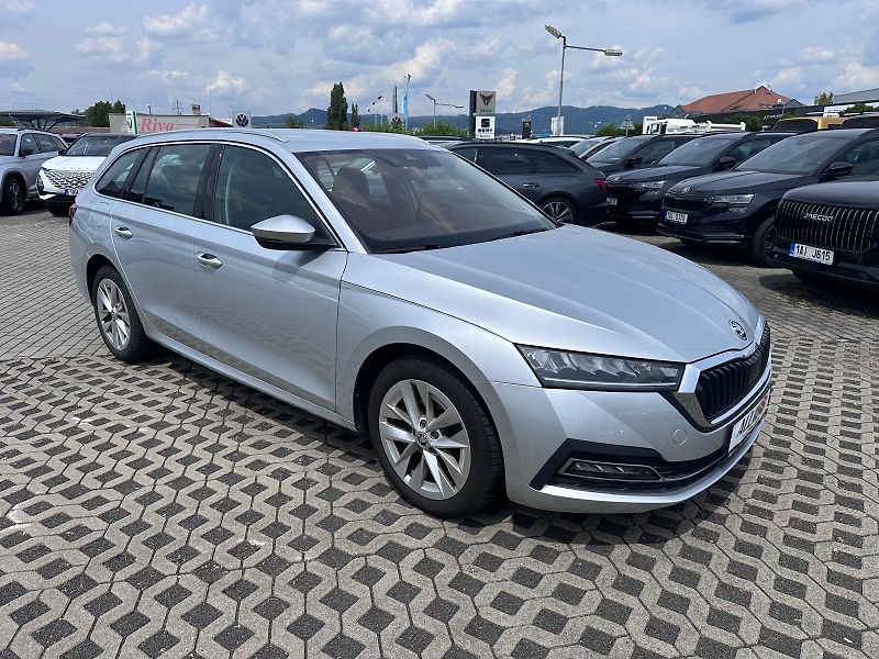 Škoda Octavia 2.0 TDI Style - fotka 4 z 15