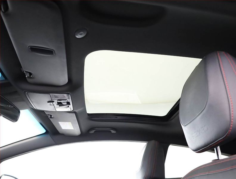 Kia Ceed (2014) 1.6 T-GDI GT, Kůže, Navi - fotka 16 z 21