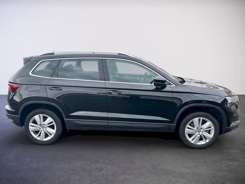 Škoda Karoq (2025) Top Selection 1.5TSi 110kW 6°m - fotka 8 z 31