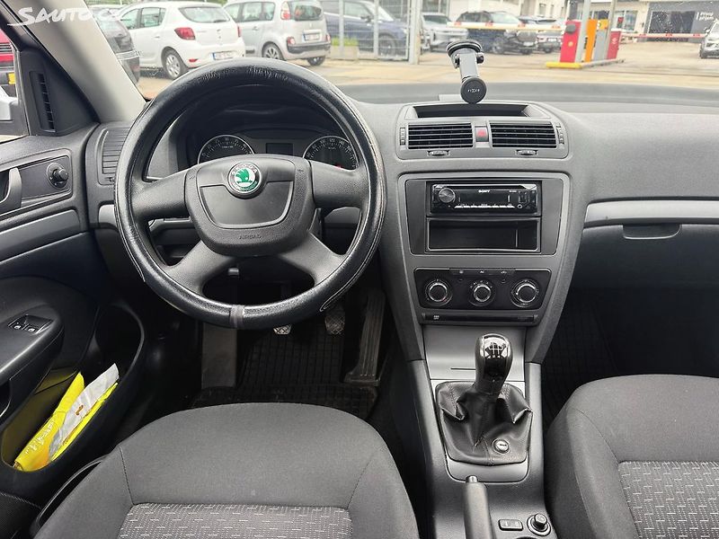 Škoda Octavia 1.6 TDI 77kW - fotka 10 z 28