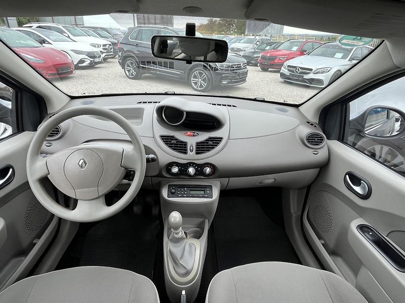 Renault Twingo (2009) 1.2i 56kw 1.Majitel - fotka 14 z 20