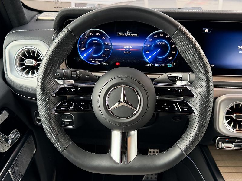 Mercedes-Benz Třídy G 580 s technologií EQ - fotka 17 z 42