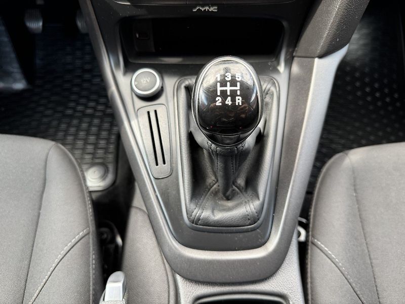Ford Focus (2016) 1.6i Ti-VCT Klima Winter Paket - fotka 11 z 50