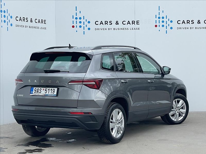 Škoda Karoq 2,0 TDI 4x4 DSG Style Plus LED - fotka 3 z 25