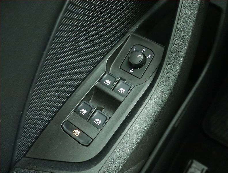 Škoda Octavia (2022) Ambition 2.0 TDI, ČR,1.maj - fotka 14 z 15