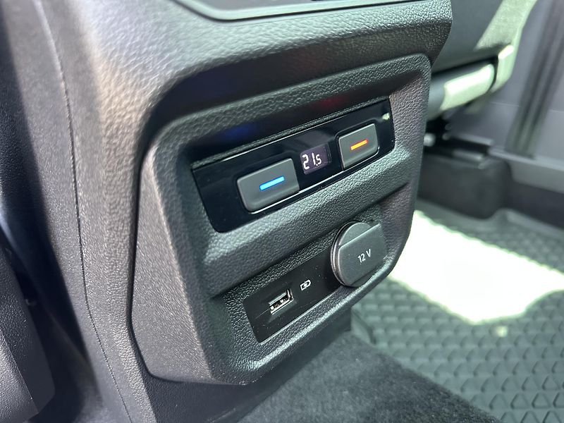 Volkswagen Tiguan 2.0 TSI DSG 4Motion - fotka 24 z 30