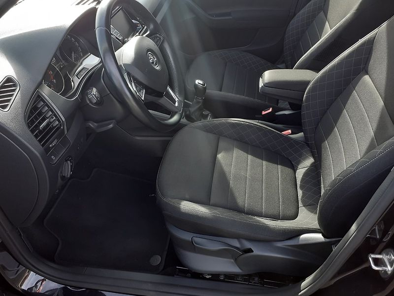 Škoda Fabia (2017) III Kombi 1.2 TSi 81kW - fotka 22 z 40
