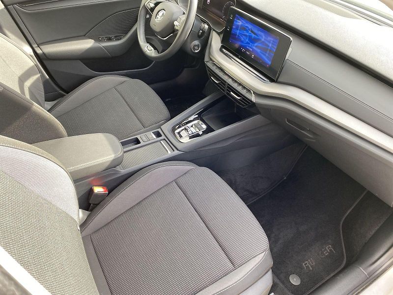 Škoda Octavia (2023) Combi 2.0 TDI DSG Ambition - fotka 8 z 31