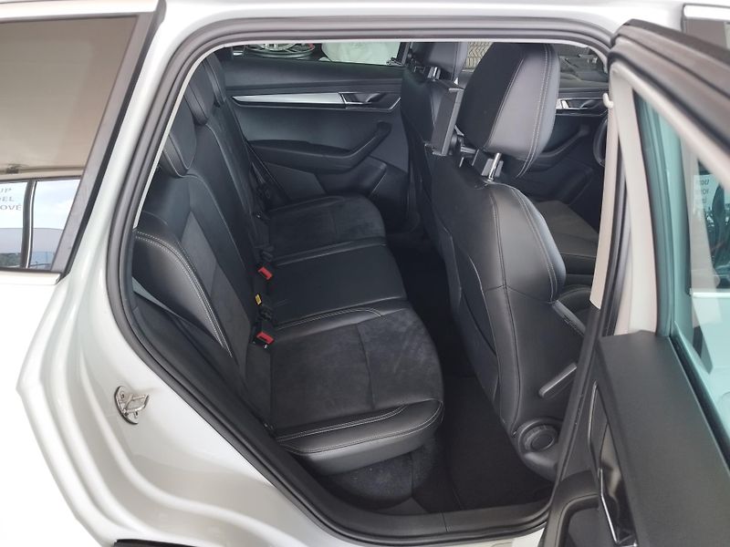 Škoda Karoq (2017) 1,0TSI,85KW,FULL,LED,ALU,KŮŽE - fotka 12 z 34