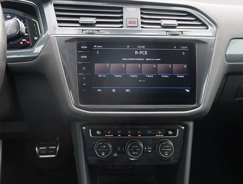 Volkswagen Tiguan Allspace (2019) R-Line 2.0 BiTDI - fotka 12 z 24