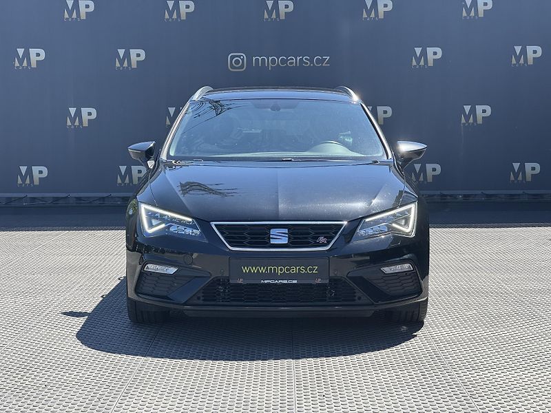 Seat Leon (2017) 1.4 TSi 92kW MAN FR, LED, NAVI - fotka 2 z 42