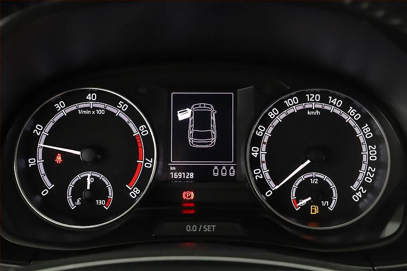 Škoda Fabia (2021) Style 1.0 TSI, ČR,1.maj - fotka 9 z 13
