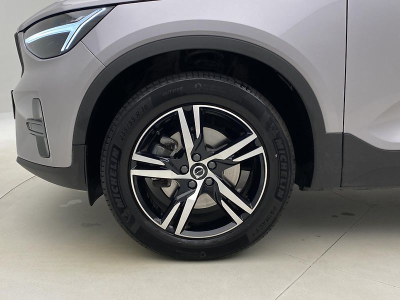Volvo XC40 B3 AUT DARK PLUS - fotka 18 z 62