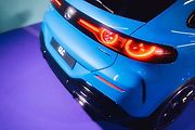 Mercedes-Benz letos odstartoval novou éru jako globální partner ženského tenisu (WTA). Své ambice v tomto sportu nyní potvrzuje i v České republice, kde v rámci ostravského turnaje představuje dvě klíčové novinky: novou generaci modelů GLB a GLC.
