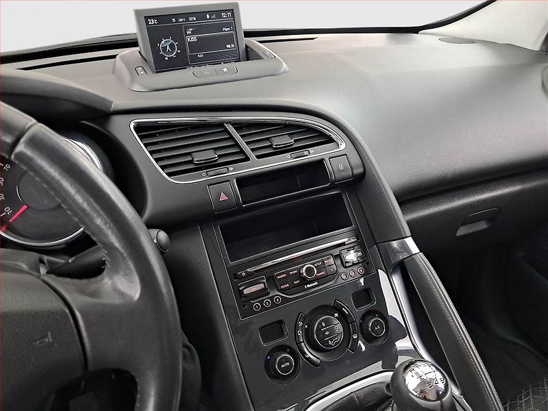 Peugeot 3008 (2014) 1.6 HDi, Tempomat - fotka 12 z 16