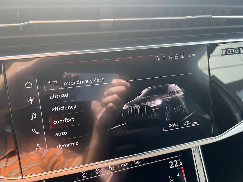 Audi Q7 (2023) Audi Q7 3.0TDI, 7míst, záruka  - fotka 34 z 35