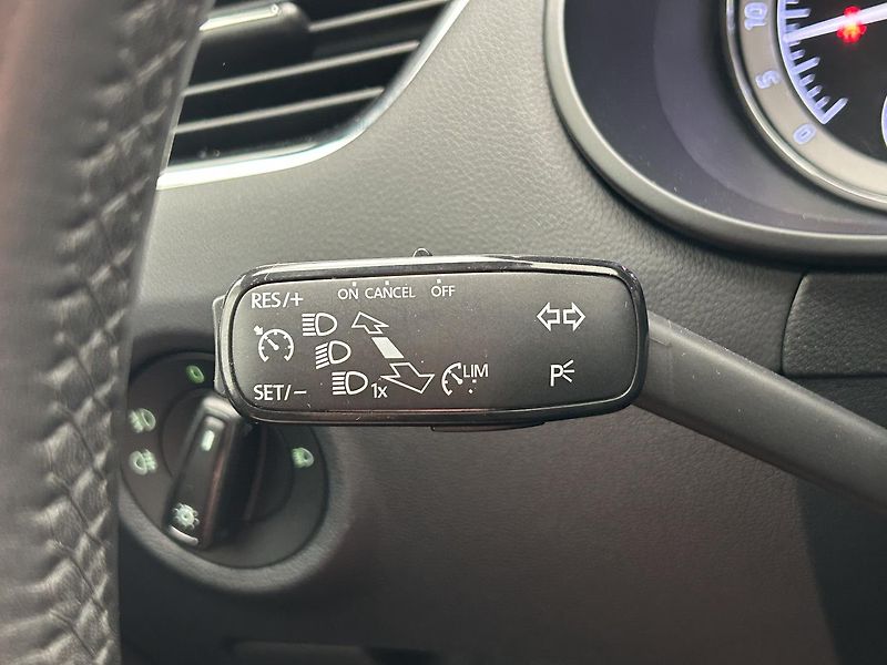 Škoda Octavia 2.0 TDI 4x4 Style - fotka 17 z 28