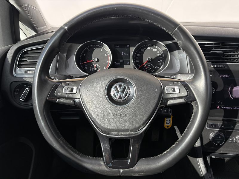 Volkswagen Golf 1.4 TSI 92kW Comfortline LED - fotka 14 z 19