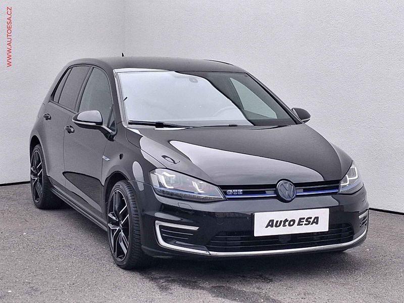Volkswagen Golf (2014) 1.4TSi, GTE, DSG - fotka 1 z 19