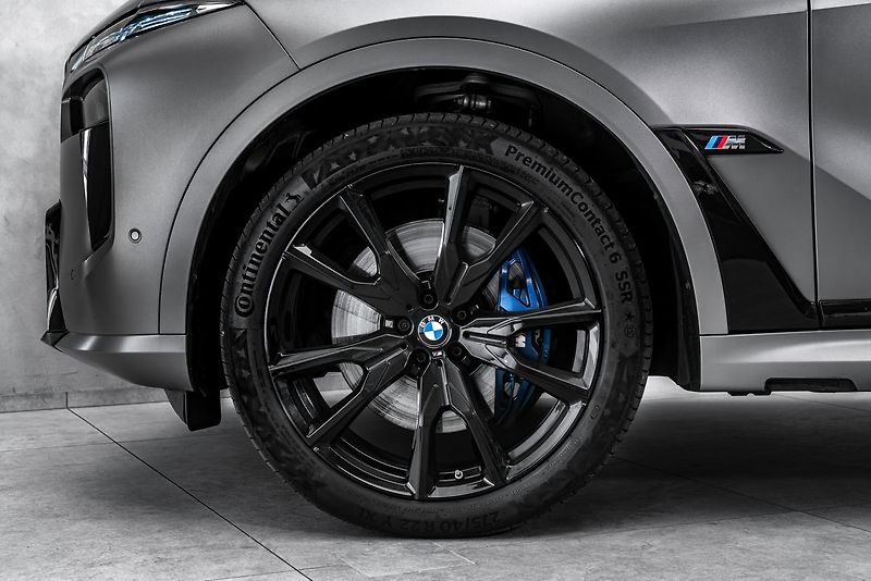 BMW X7 M60i Individual Masáže - fotka 2 z 32