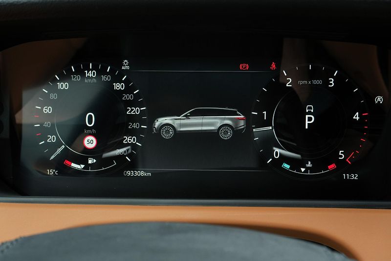 Land Rover Range Rover Velar R-Dynamic HSE D300, Záruka, ČR - fotka 20 z 39
